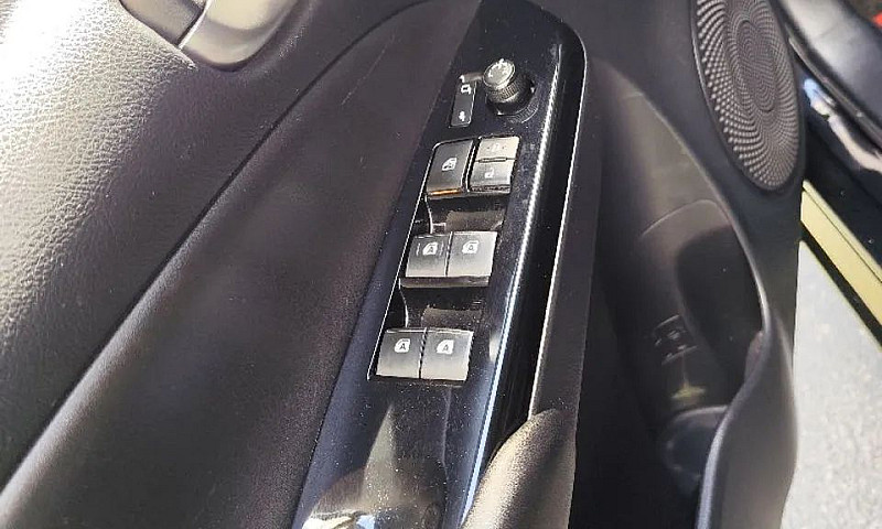 Toyota Yaris Xs Conn...
