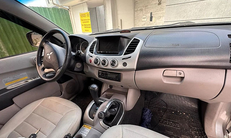 Mitsubishi L200 Trit...