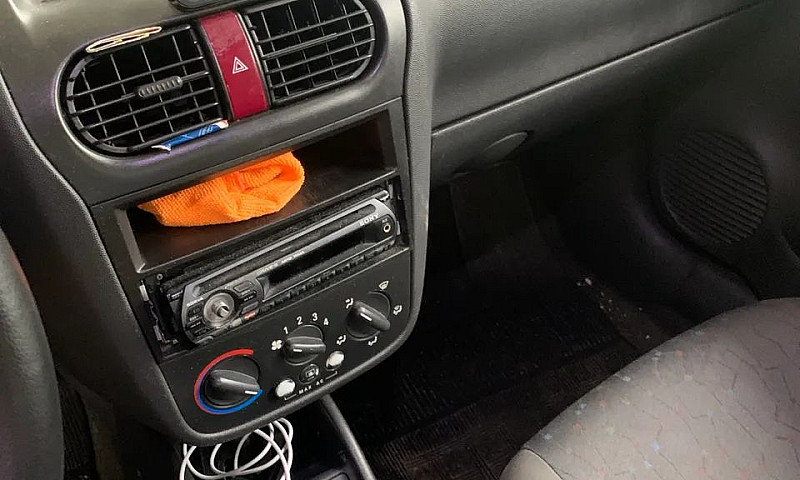 Chevrolet Corsa Hat....