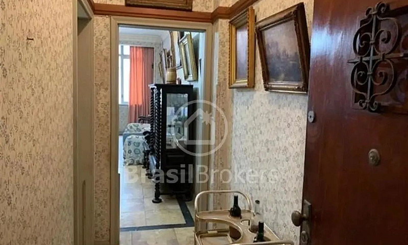 Apartamento No Leme ...