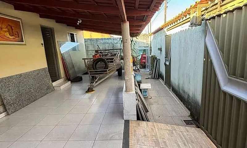 Lote De Esquina De 4...