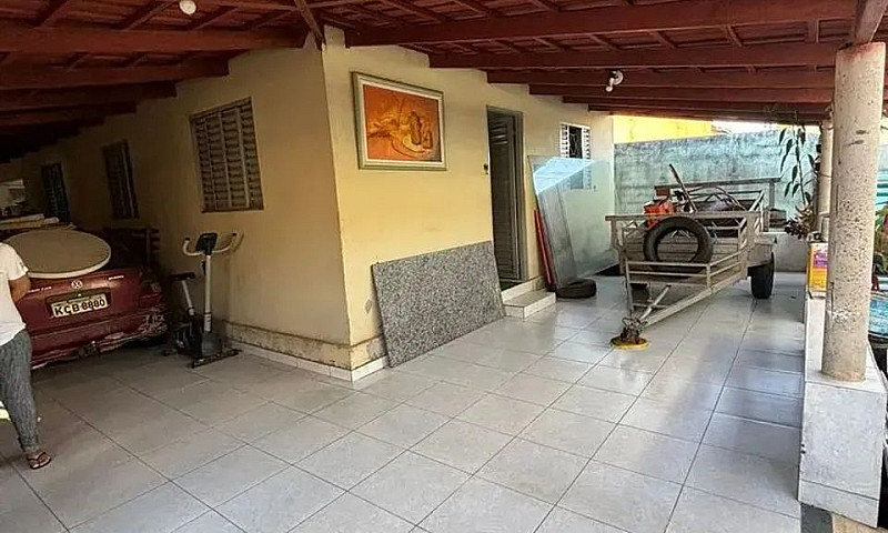 Lote De Esquina De 4...