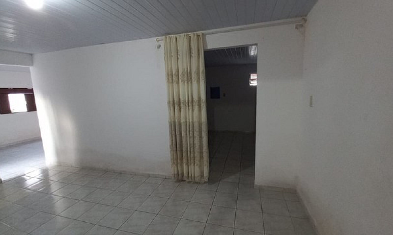 Aluga Se Uma Casa...