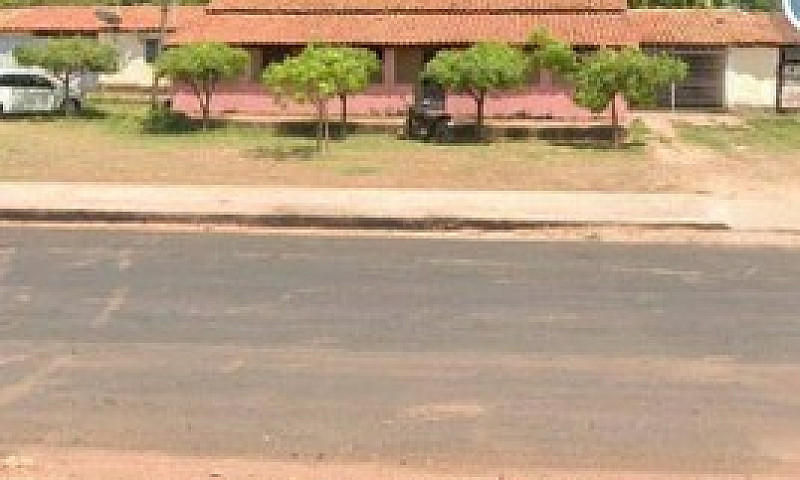 Casa Com 4 Dormitóri...