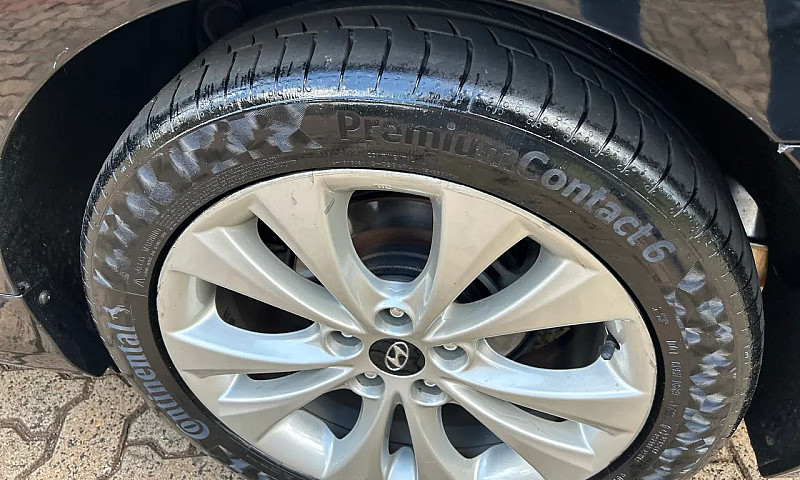 Hyundai Azera 3.0 V6...