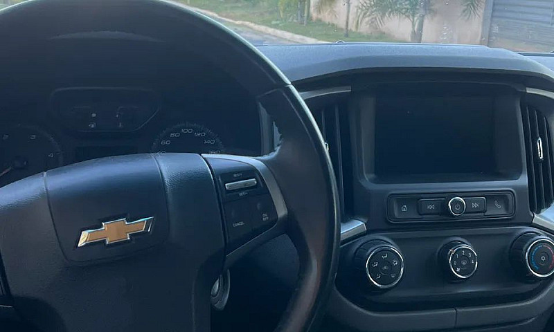 Chevrolet S10 Pick-U...