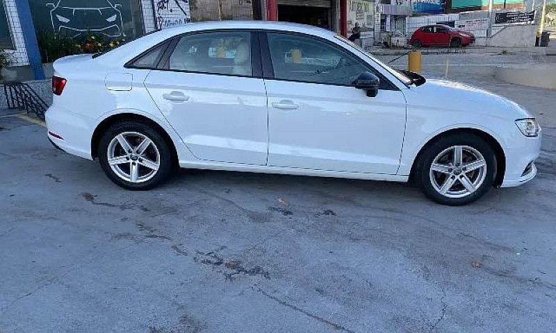 Audi A3 Sedan Presti...