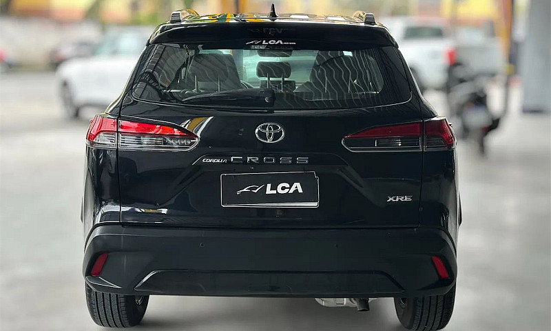 Toyota Corolla Cross...