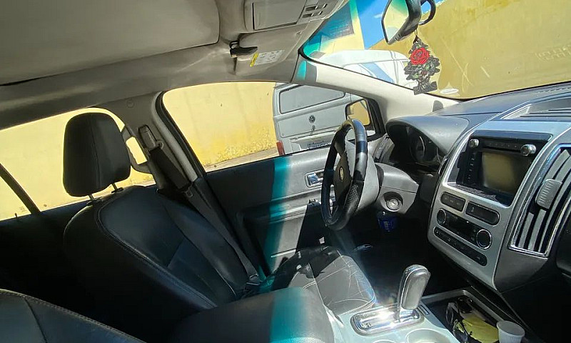 Ford Edge Limited 3....
