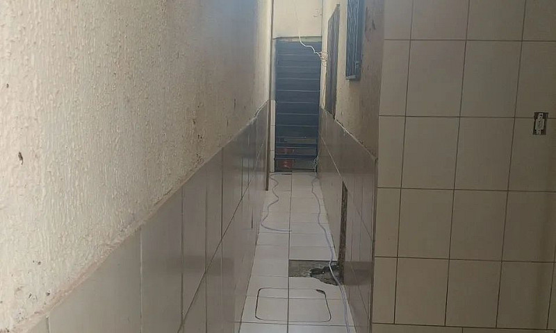 Casa Disponível ...