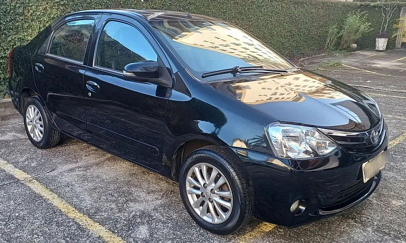 Toyota Etios Xls Sed...