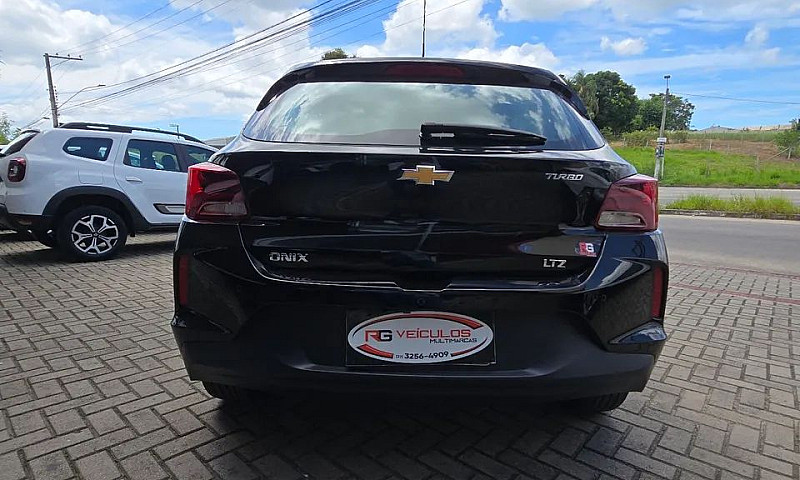Chevrolet Onix Hatch...