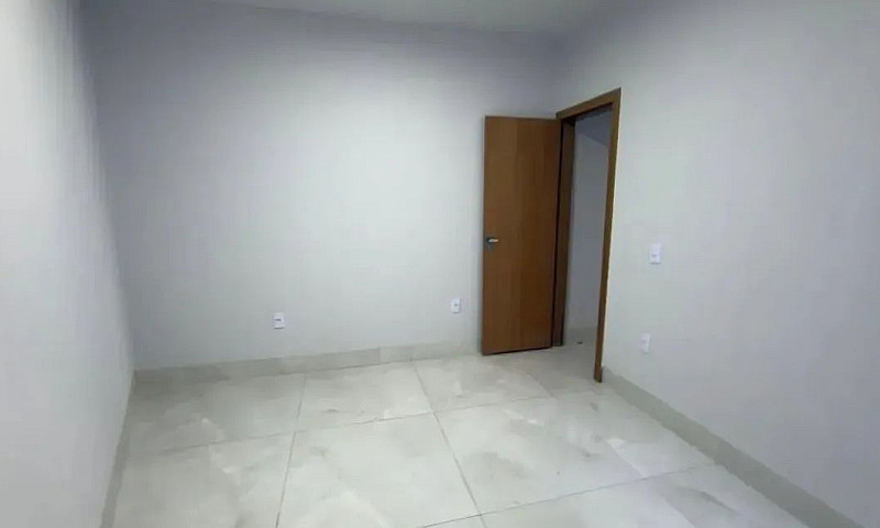 Vende-Se Imóvel ...