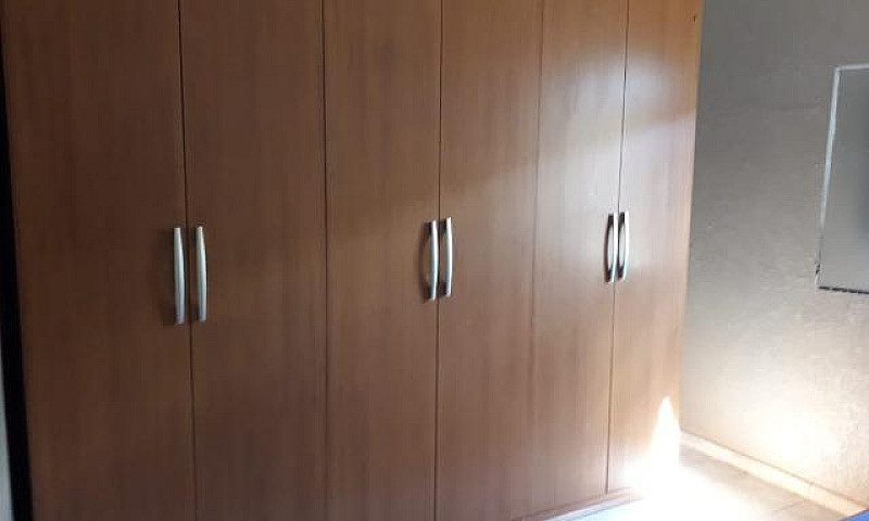 Casa 3 Quartos Sendo...