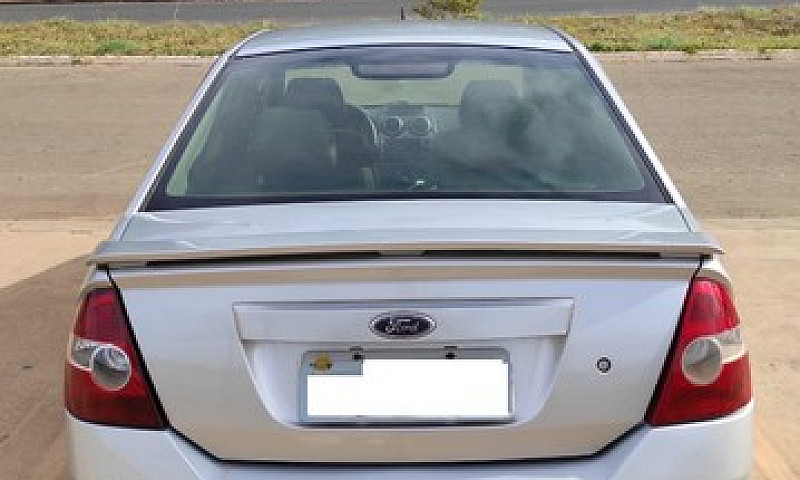 Vendo: Ford Fiesta S...