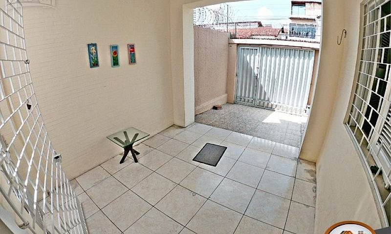 Belíssima Casa No Ba...