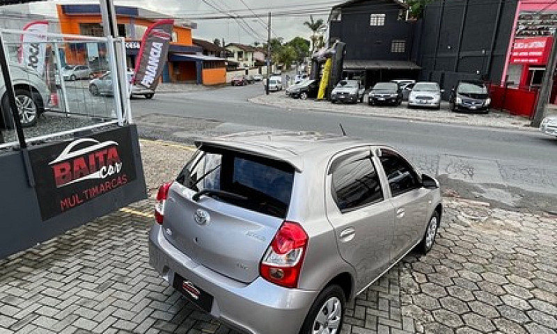 Etios X 1.3 Completo...