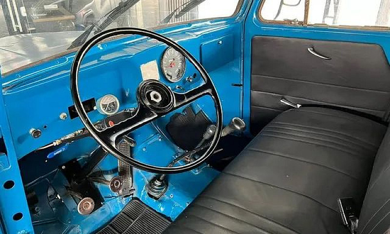 Ford F75 1966...
