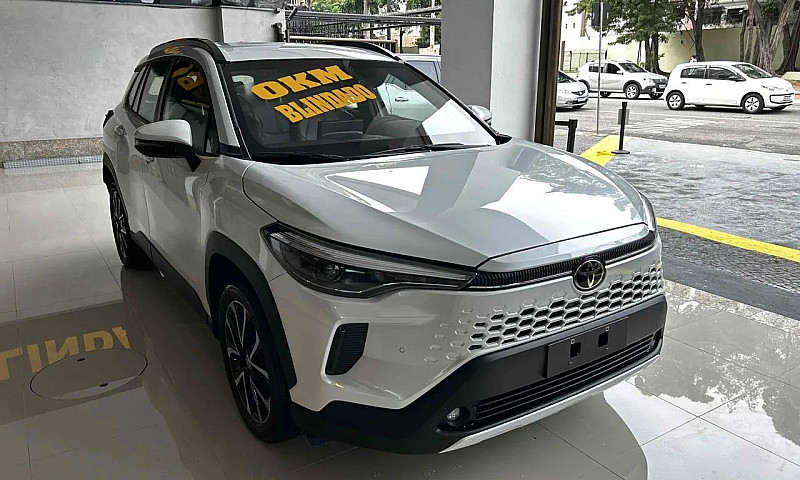 Toyota Corolla Cross...