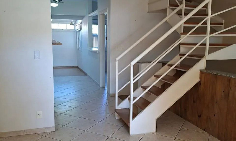 Casa Em Condomínio D...