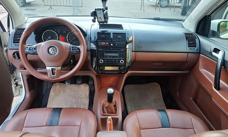Volkswagen Polo Sed....