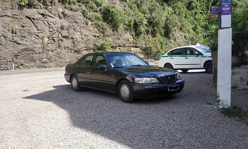 Honda Legend 3.5 V6 ...