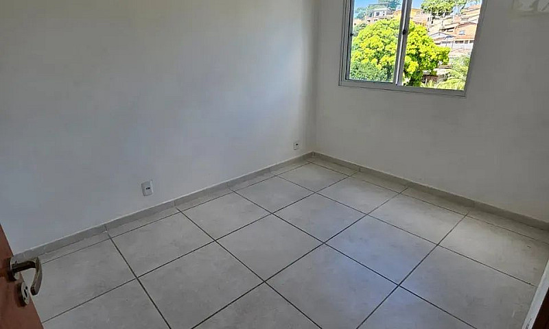 Alugo Apto 2 Quartos...