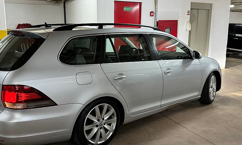 Volkswagen Jetta Var...