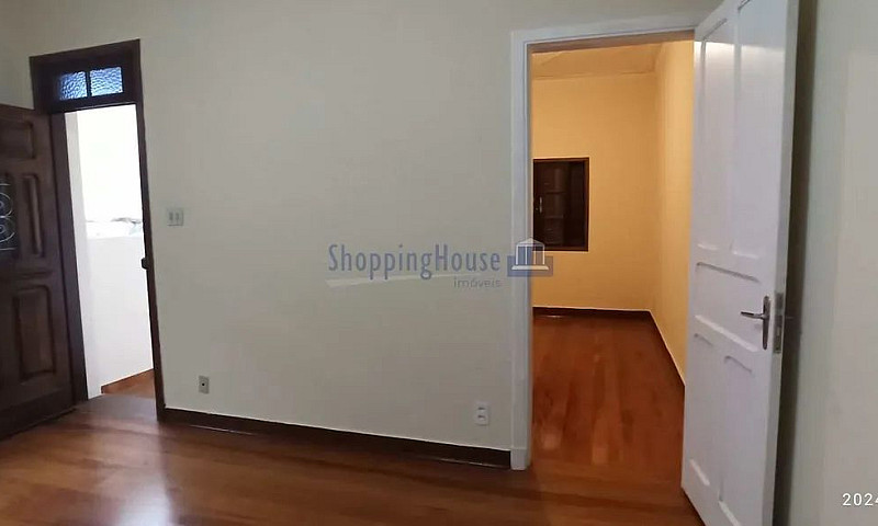 Casa Com 3 Dormitóri...
