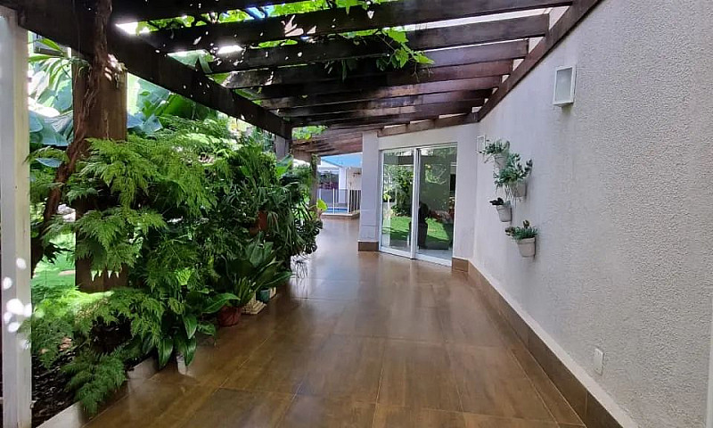 Casa Á Venda Medindo...