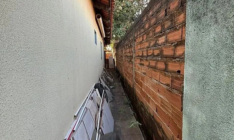Lote De Esquina De 4...