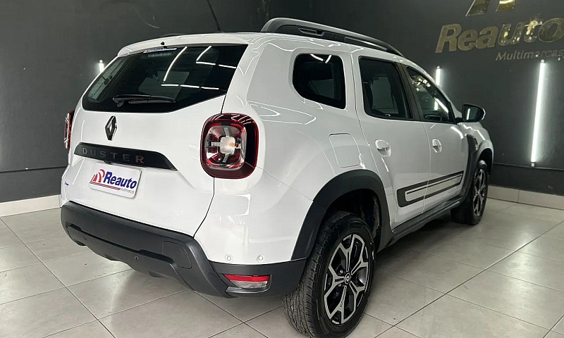 Renault Duster Iconi...