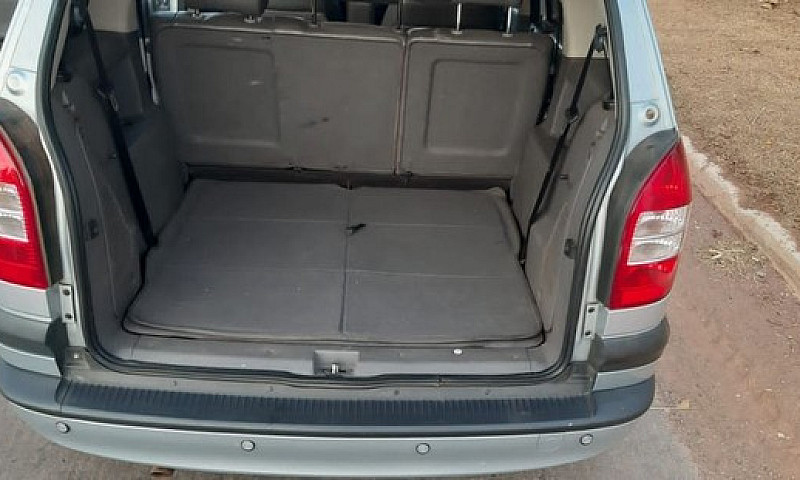 Zafira Elite 2011 To...
