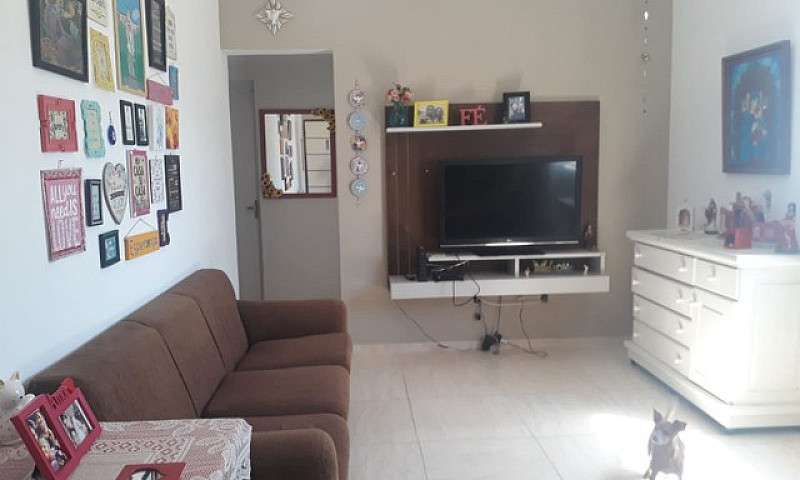 Alugo Apartamento. ...