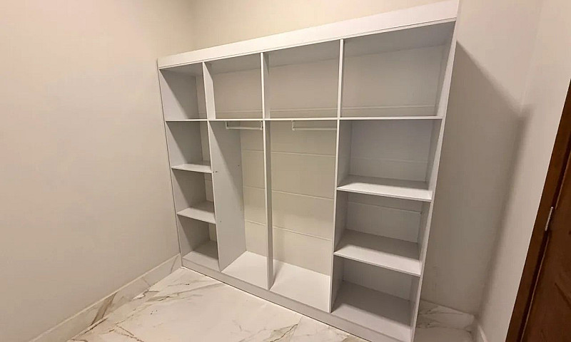 Aluguel De Casa Em C...