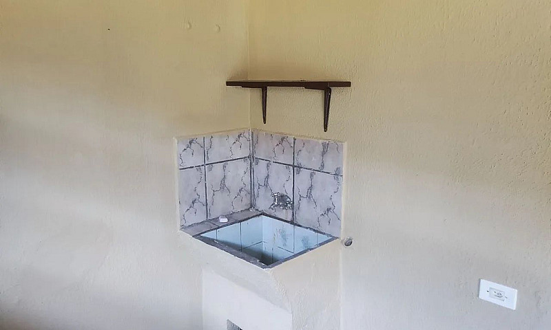 Casa 2 Quartos Em Sa...