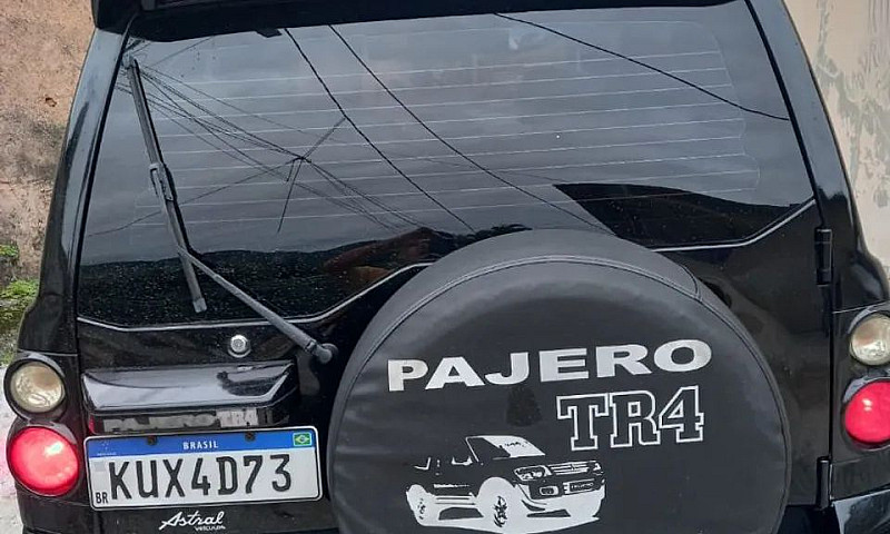Mitsubishi Pajero Tr...