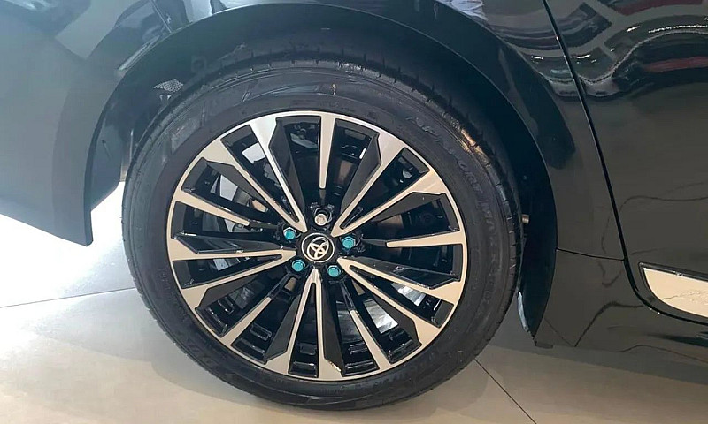 Toyota Corolla Cross...