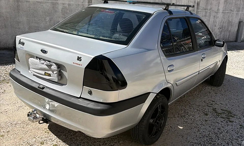 Ford Fiesta Street 1...
