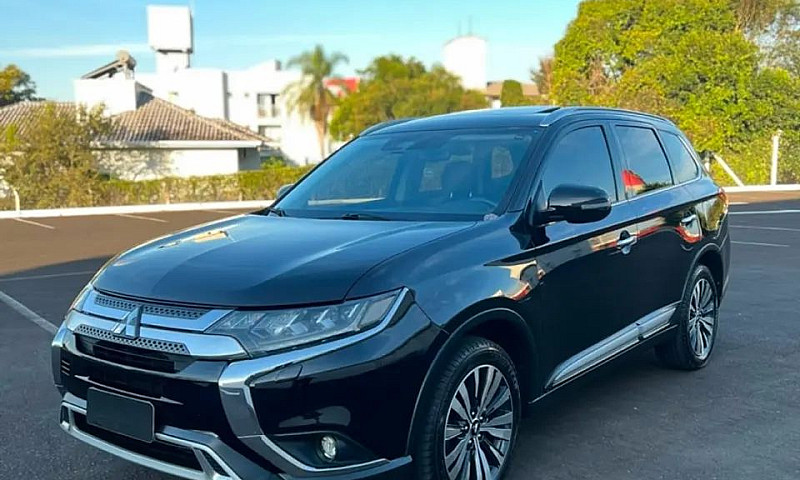 Mitsubishi Outlander...