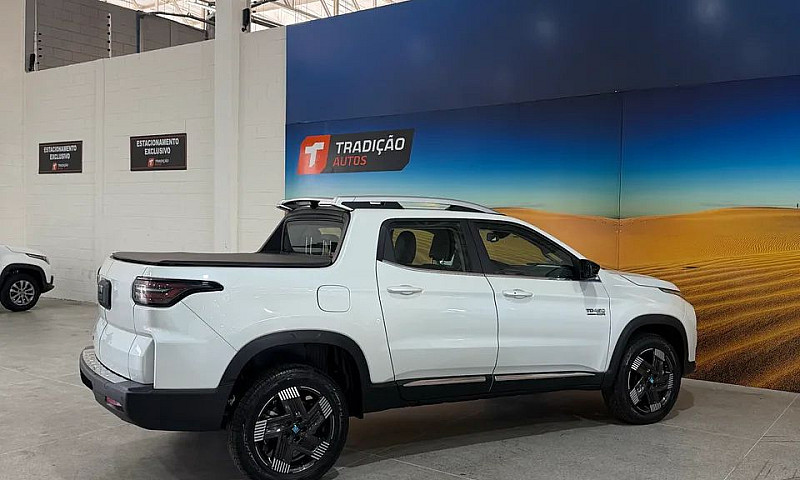 Fiat Toro Volcano 2....