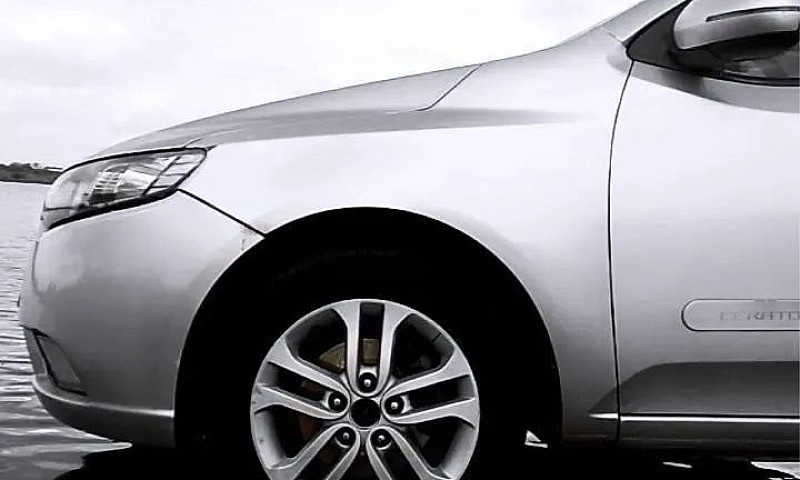 Kia Motors Cerato 1....