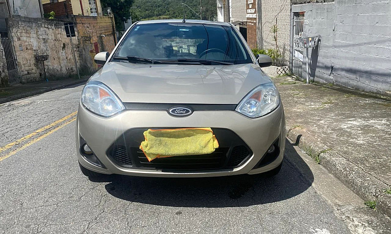Ford Fiesta 1.6 8V F...