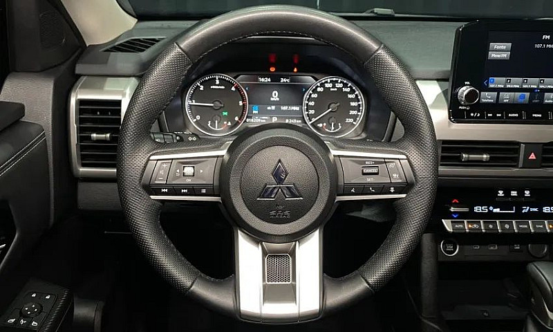 Mitsubishi Triton Hp...