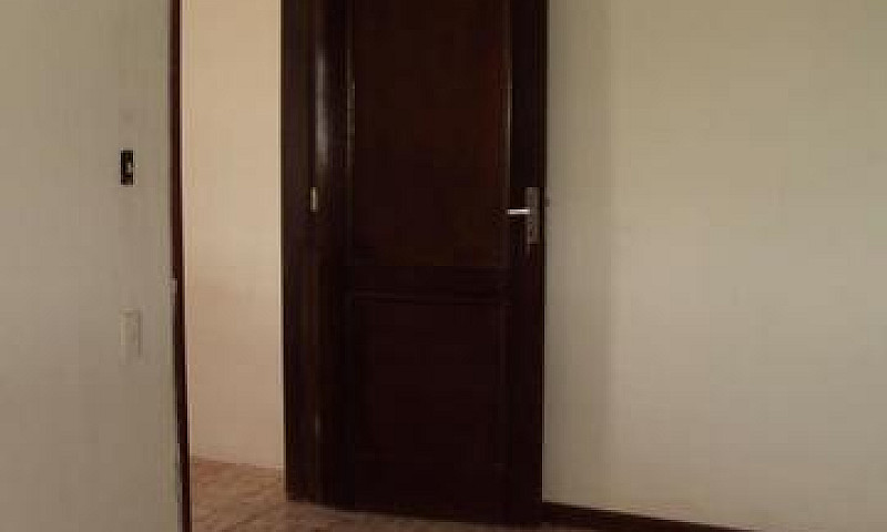 Quitinetes No Bairro...