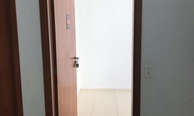 Apartamento Vila Ton...