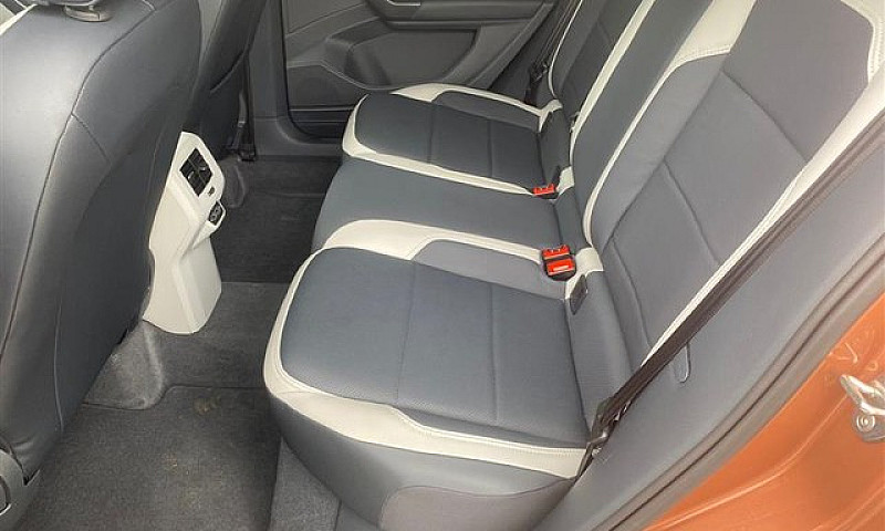 Volkswagen T-Cross 1...