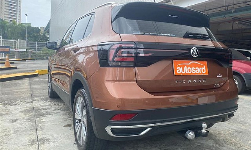 Volkswagen T-Cross 1...