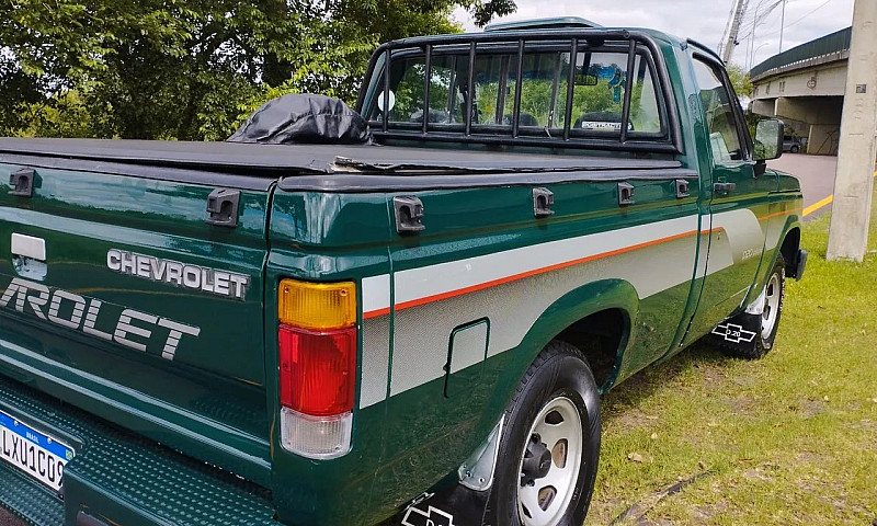 Chevrolet D-20 S / L...