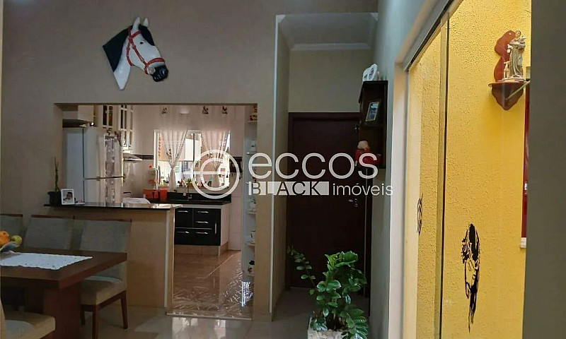 Casa Em Condomínio À...